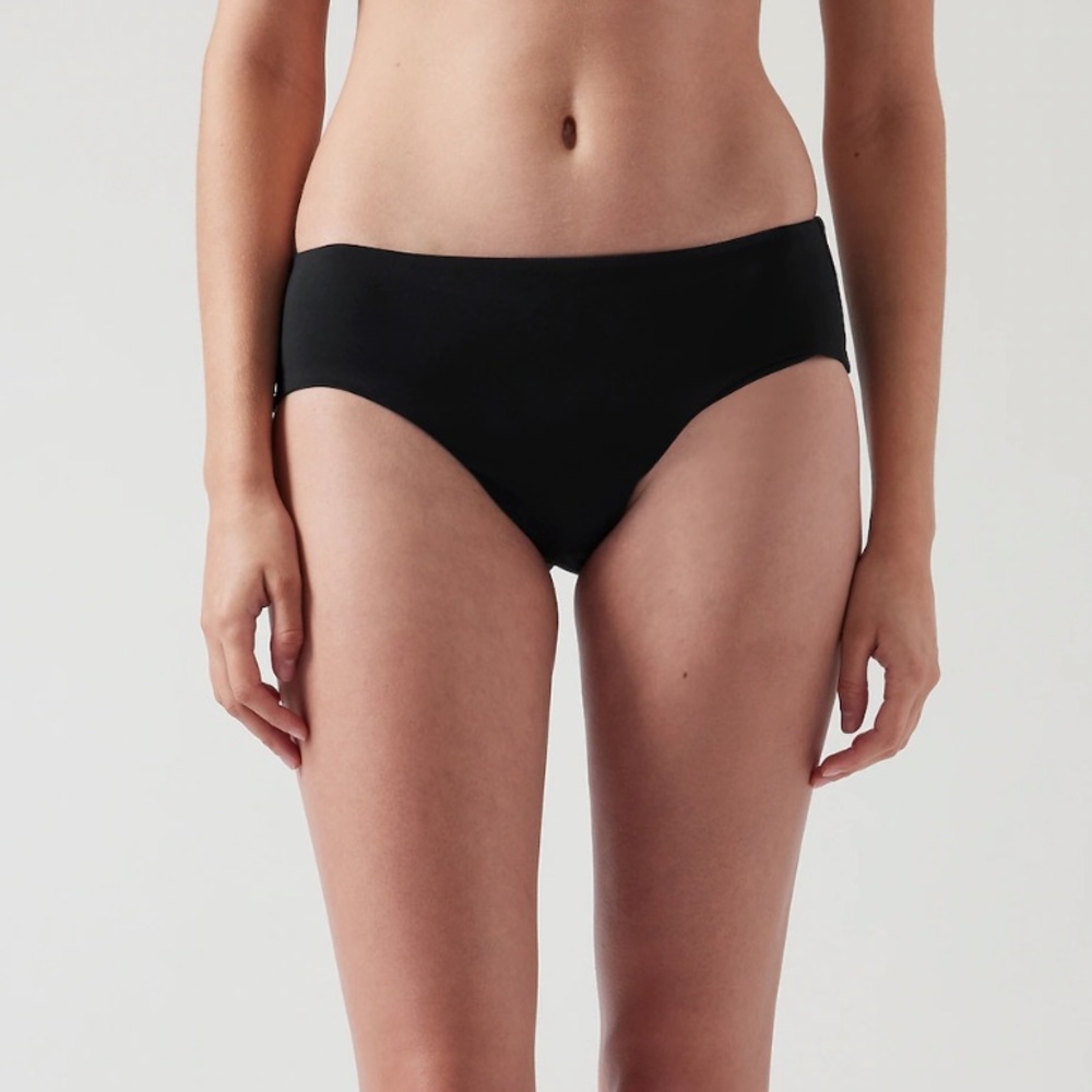 Brand new tags on black Women’s Athleta Clean Swim Bikini Bottom Size medium